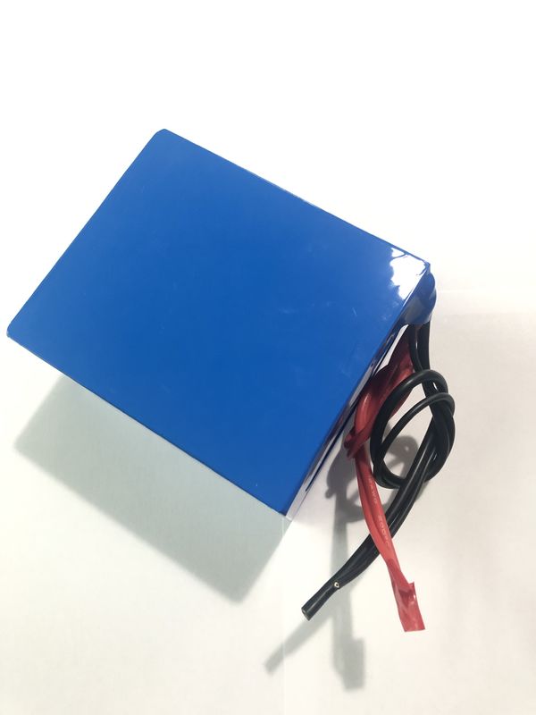 ODM 14.8 V 15A E-bisiklet ve elektrikli motor için üçlü lityum iyonlu batarya paketi