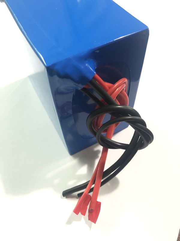ODM 14.8 V 15A E-bisiklet ve elektrikli motor için üçlü lityum iyonlu batarya paketi