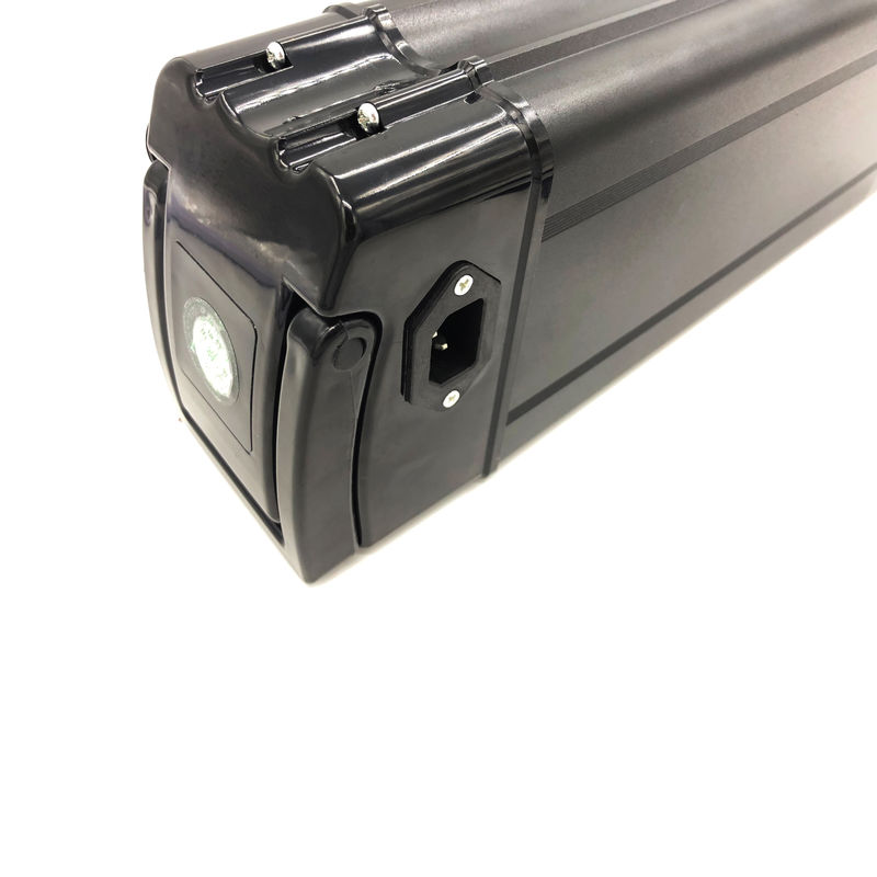 Siyah Tipi Şarj edilebilir E Bisiklet Pil 1200W 60V 20Ah Lityum Pil Özel