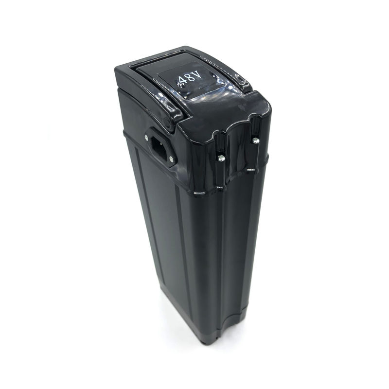 Siyah Tipi Şarj edilebilir E Bisiklet Pil 1200W 60V 20Ah Lityum Pil Özel