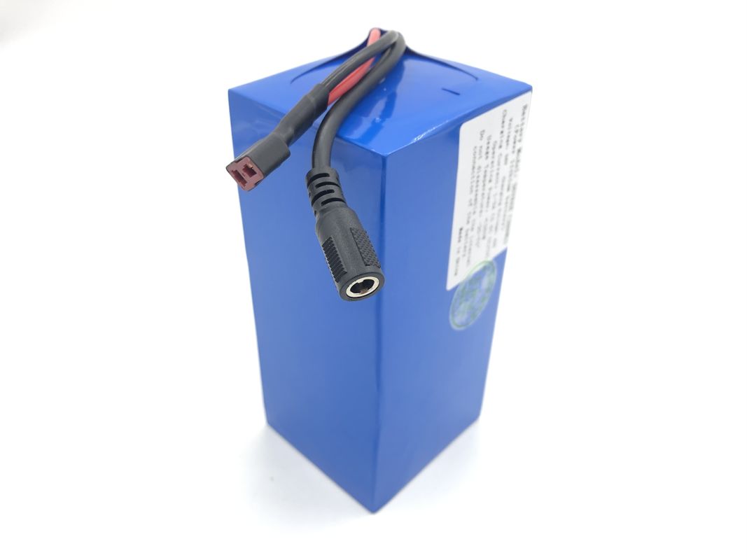IP65 18650 Özel Pil Paketi 36V 8Ah Lityum İyon Pil Elektrikli Skuterler İçin